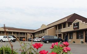 American Inn And Suites